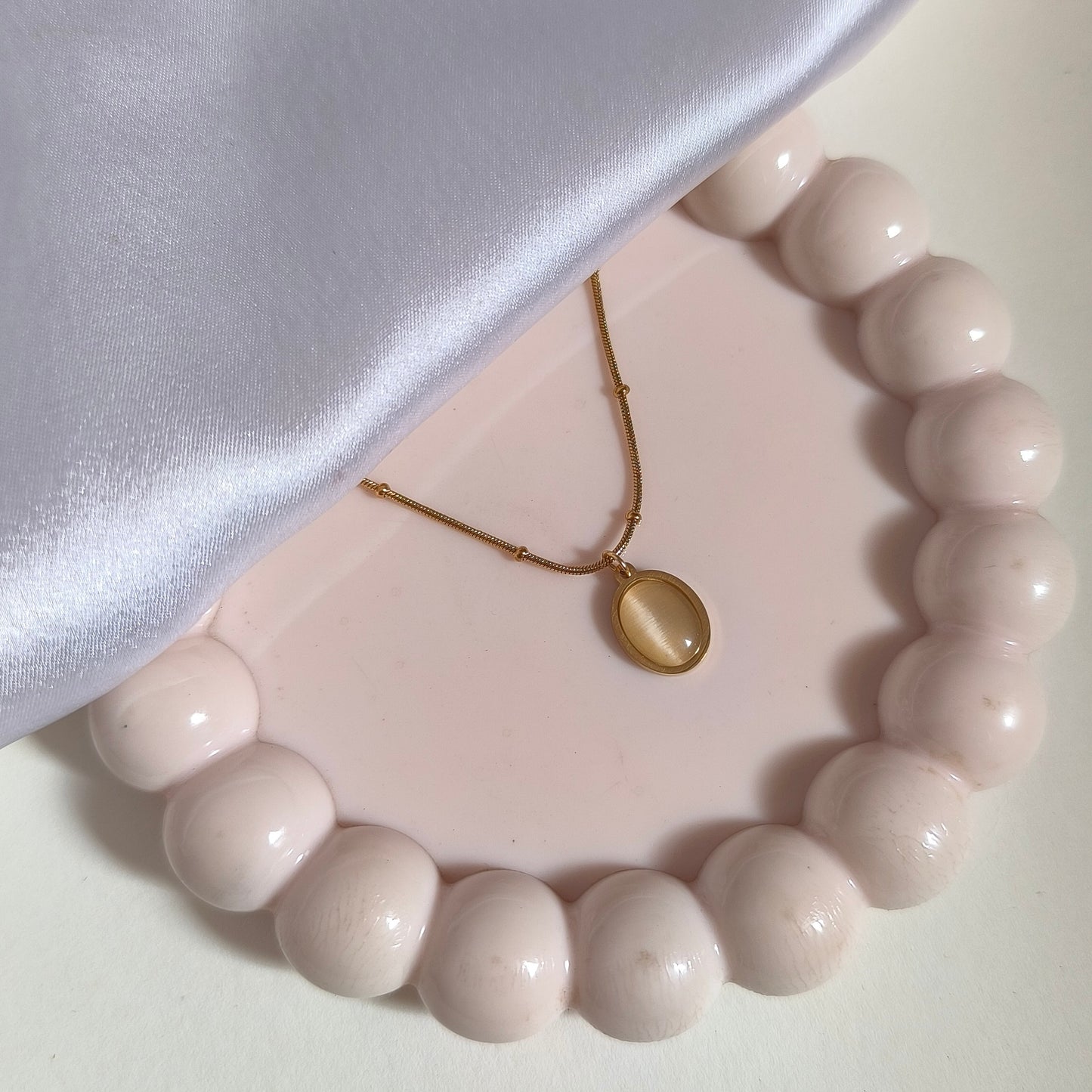 Anti-Tarnish Beaded Chain with Moon Stone Pendant.