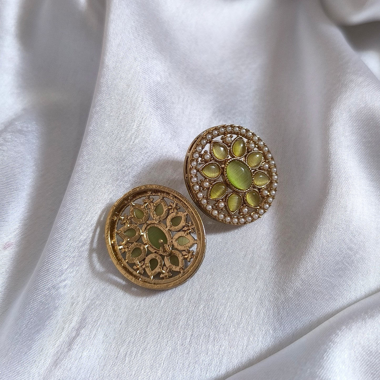 Fiza Gold-Plating Olive Kundan Stones & Pearls Premium Studs Earrings