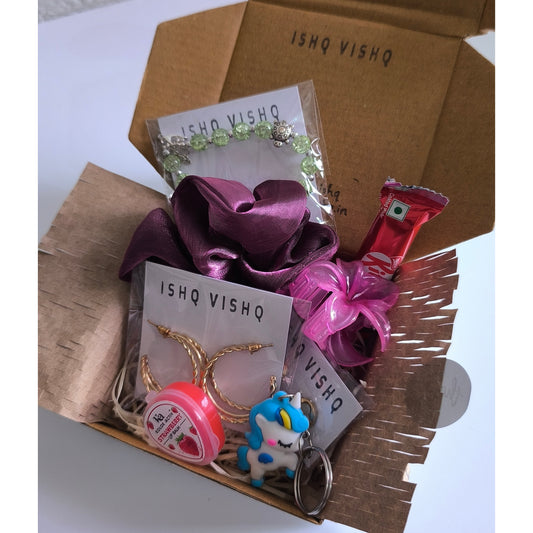 Forever Ishq Valentine's Hamper ( 8 Items )