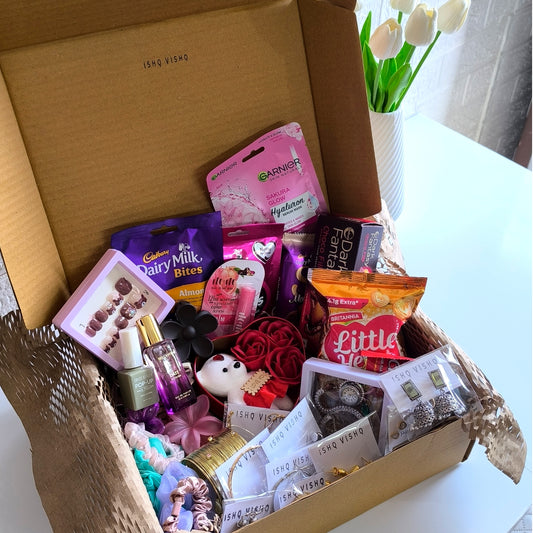 Endless Love Valentine's Hamper ( 38 Items )