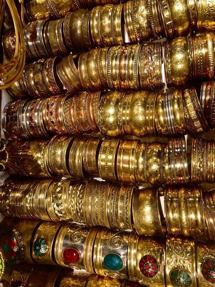 Bangles/Bracelets/Kada