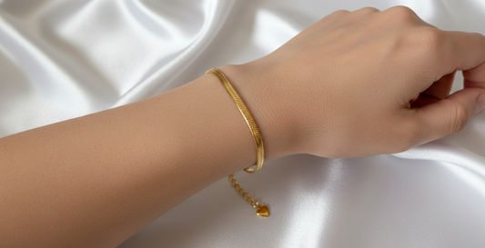 Anti-Tarnish Plain Chain with Heart Drop Bracelet