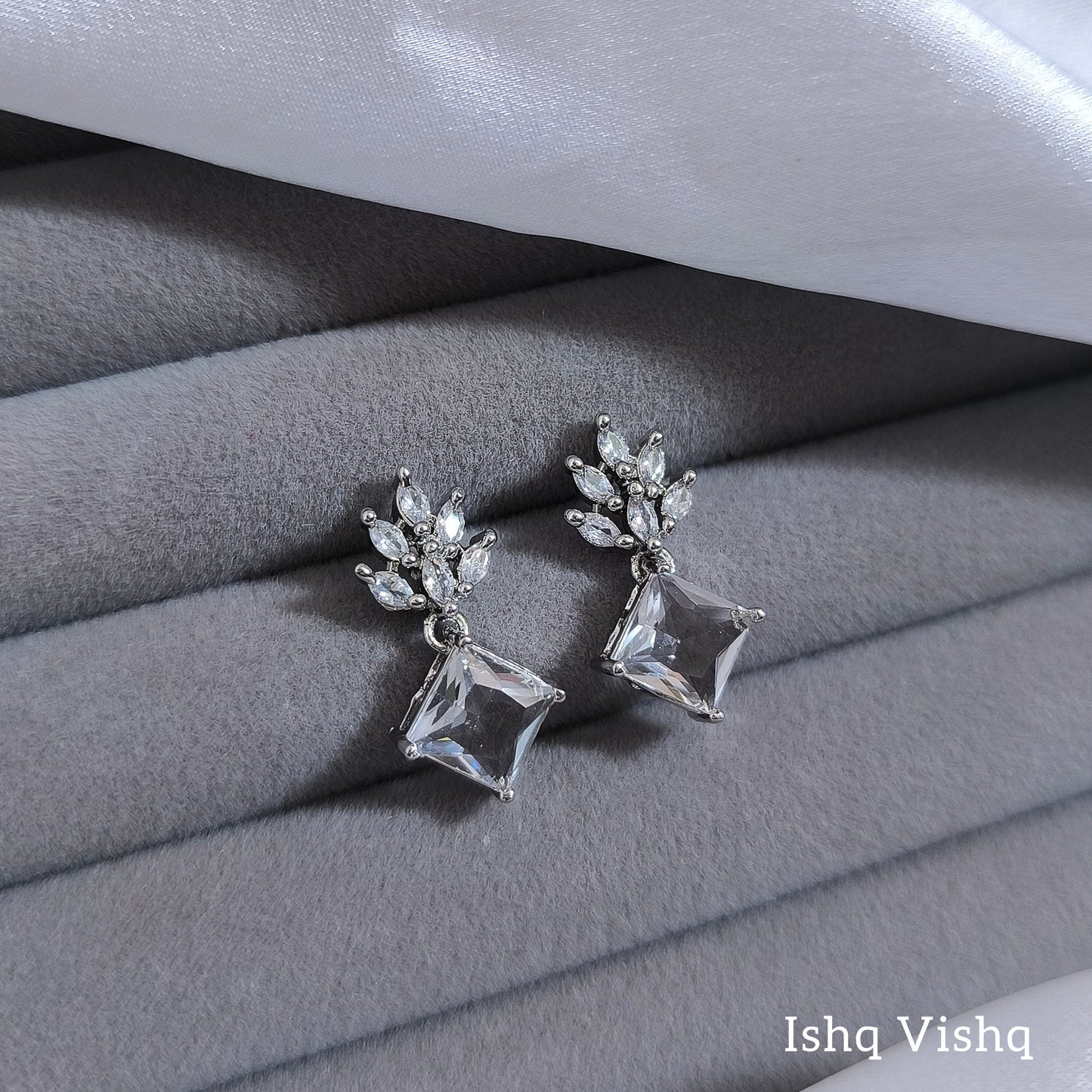 Eliza American Diamond Earrings