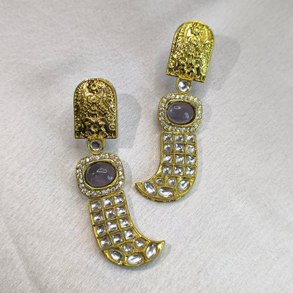 Riwaayat Antique Kundan Drops Earrings