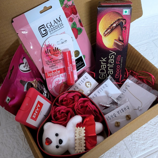 Valentine's Hamper for Queen