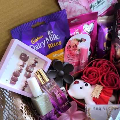 Endless Love Valentine's Hamper ( 38 Items )