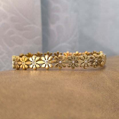 Floral Daisy Demi-Fine Bracelet